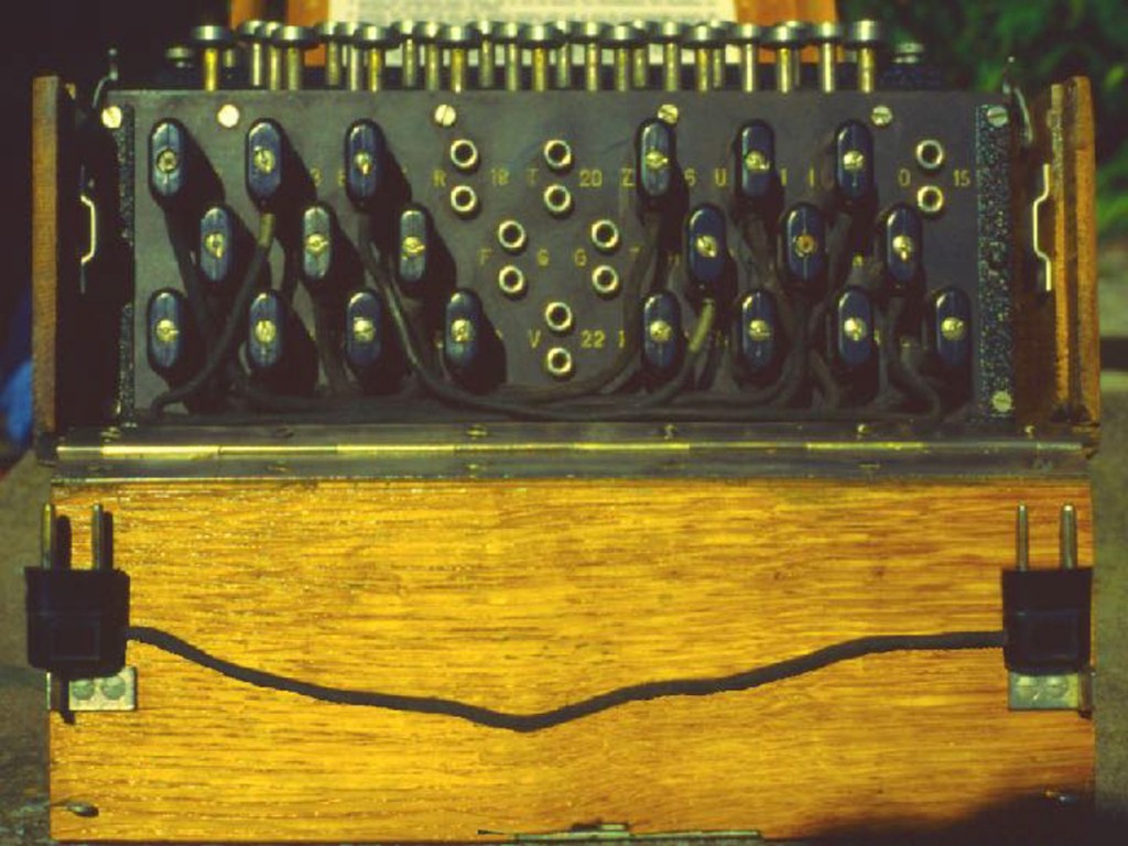 How Alan Turing and his team hacked Enigma - slide 9